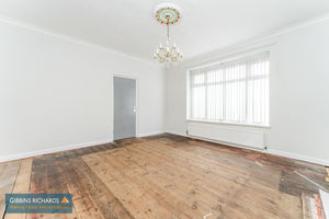 Sitting Room- click for photo gallery